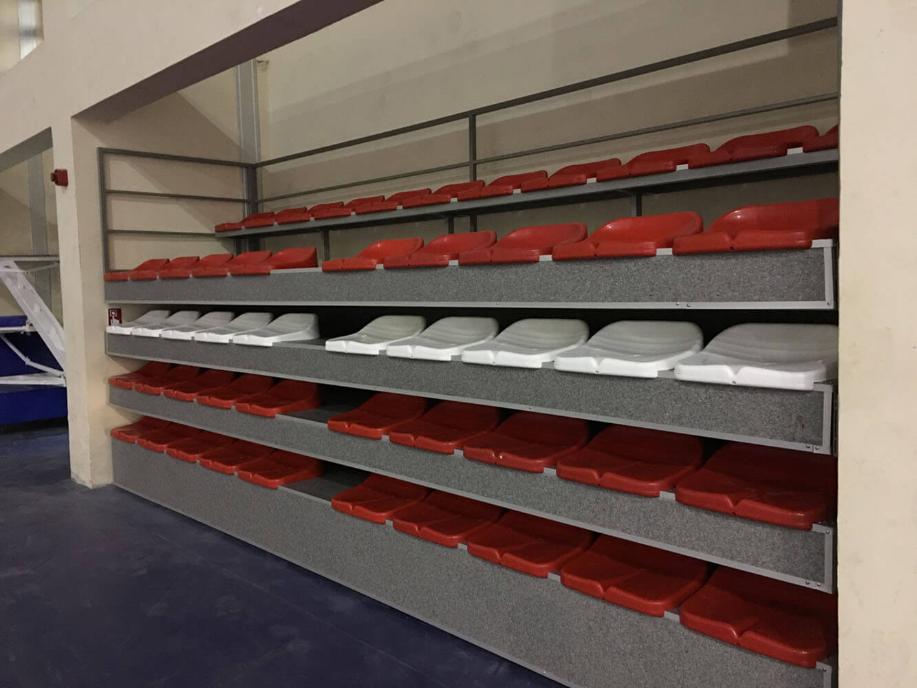 ANKARA �N�VERS�TES� SPOR B�L�MLER� FAK�LTES� TELESKOP�K TR�B�N